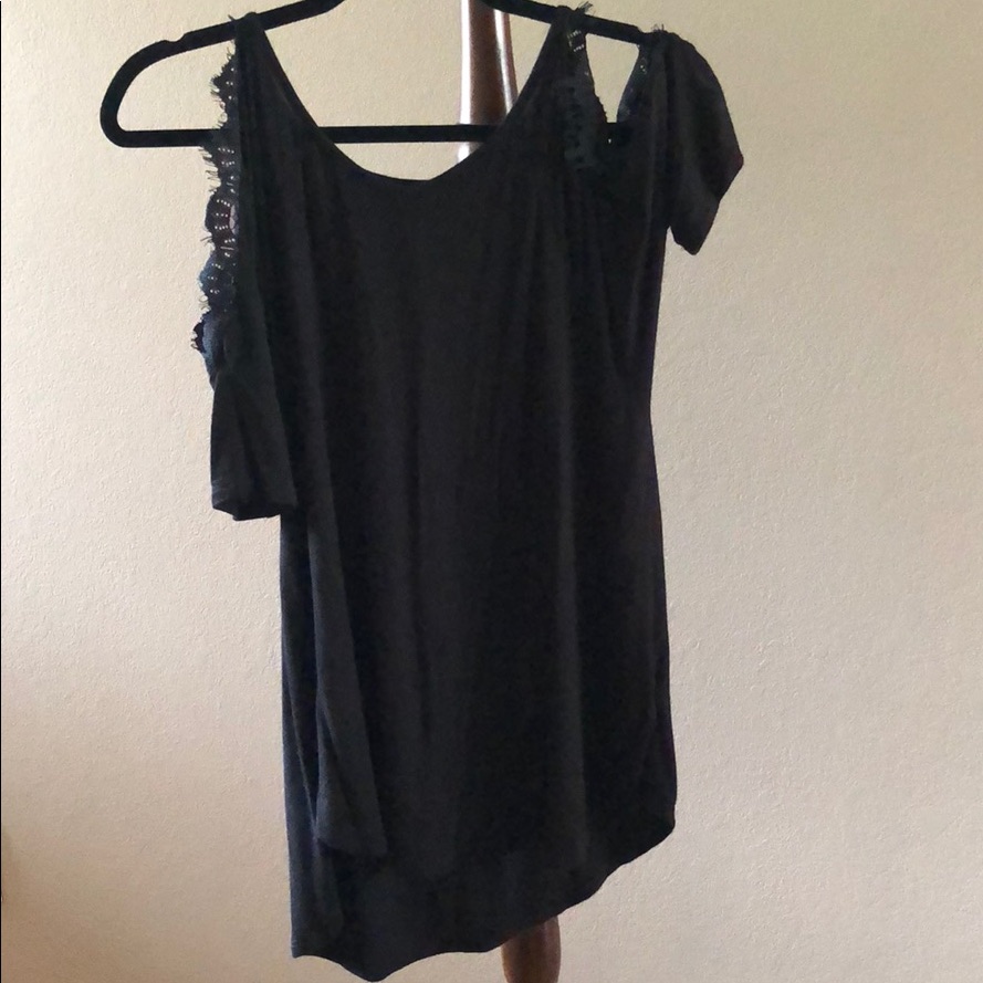 Casual Black 3/4 Length Lacey Sleeve